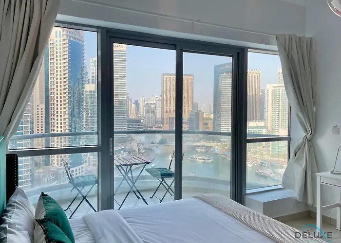 Full Marina And Ain Dubai Wheel View 1Br At The Point Dubai Marina By Deluxe Holiday Homes