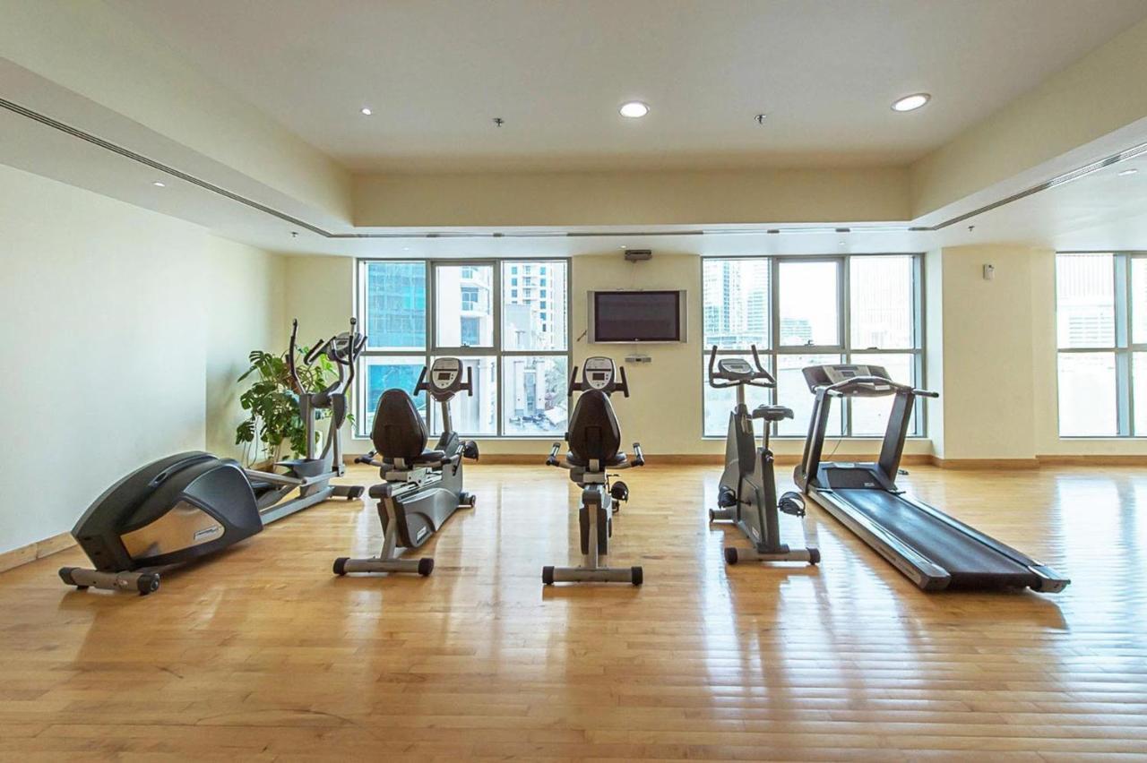 Apartment Full Marina And Ain Wheel View 1br At The Point Marina By Deluxe Homes