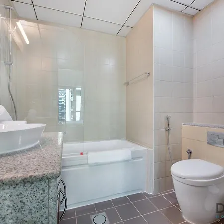 Full Marina And Ain Dubai Wheel View 1Br At The Point Dubai Marina By Deluxe Holiday Homes Exterior photo